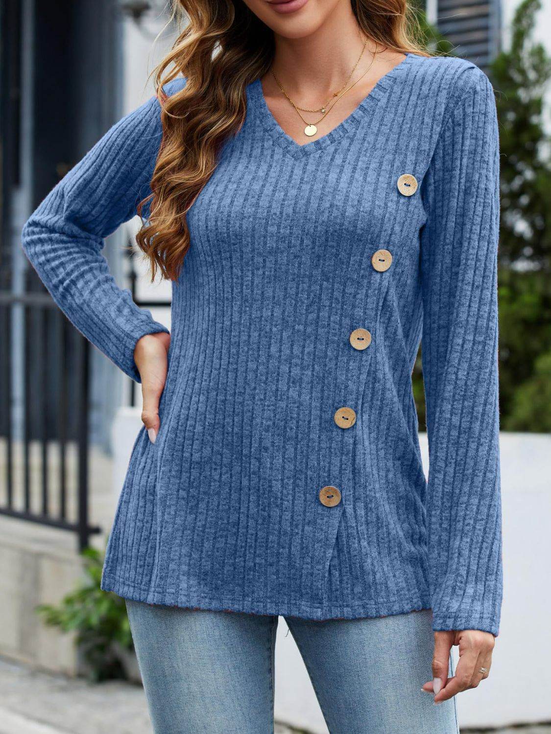 V-Neck Long Sleeve T-Shirt Blue for a perfect OOTD – dress to impress outfits from Amexza