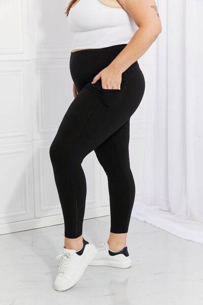 Leggings Depot Full Size Strengthen and Lengthen Reflective Dot Active Leggings for a perfect OOTD – dress to impress outfits from Amexza