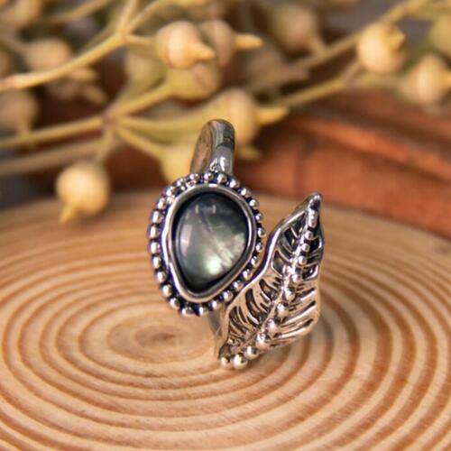 Alloy Moonstone Leaf Bypass Ring for a perfect OOTD – dress to impress outfits from Amexza