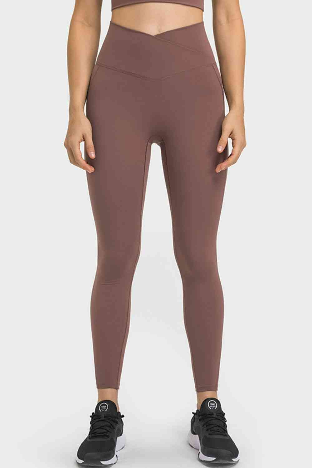 Millennia V-Waist Yoga Leggings with Pockets Brown for a perfect OOTD – dress to impress outfits from Amexza