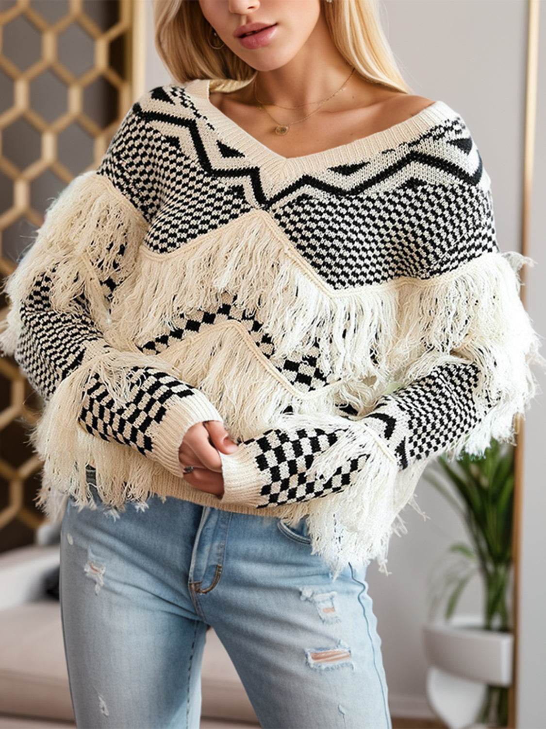 Geometric Fringe Detail V-Neck Sweater for a perfect OOTD – dress to impress outfits from Amexza