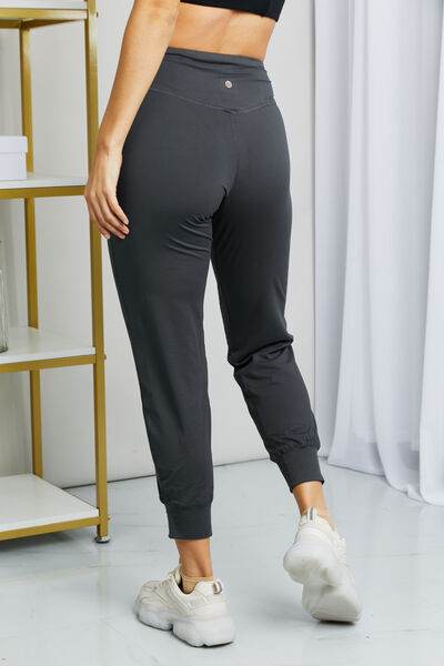 Leggings Depot Full Size Wide Waistband Cropped Joggers for a perfect OOTD – dress to impress outfits from Amexza