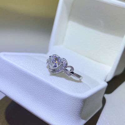 1 Carat Moissanite 925 Sterling Silver Ring for a perfect OOTD – dress to impress outfits from Amexza