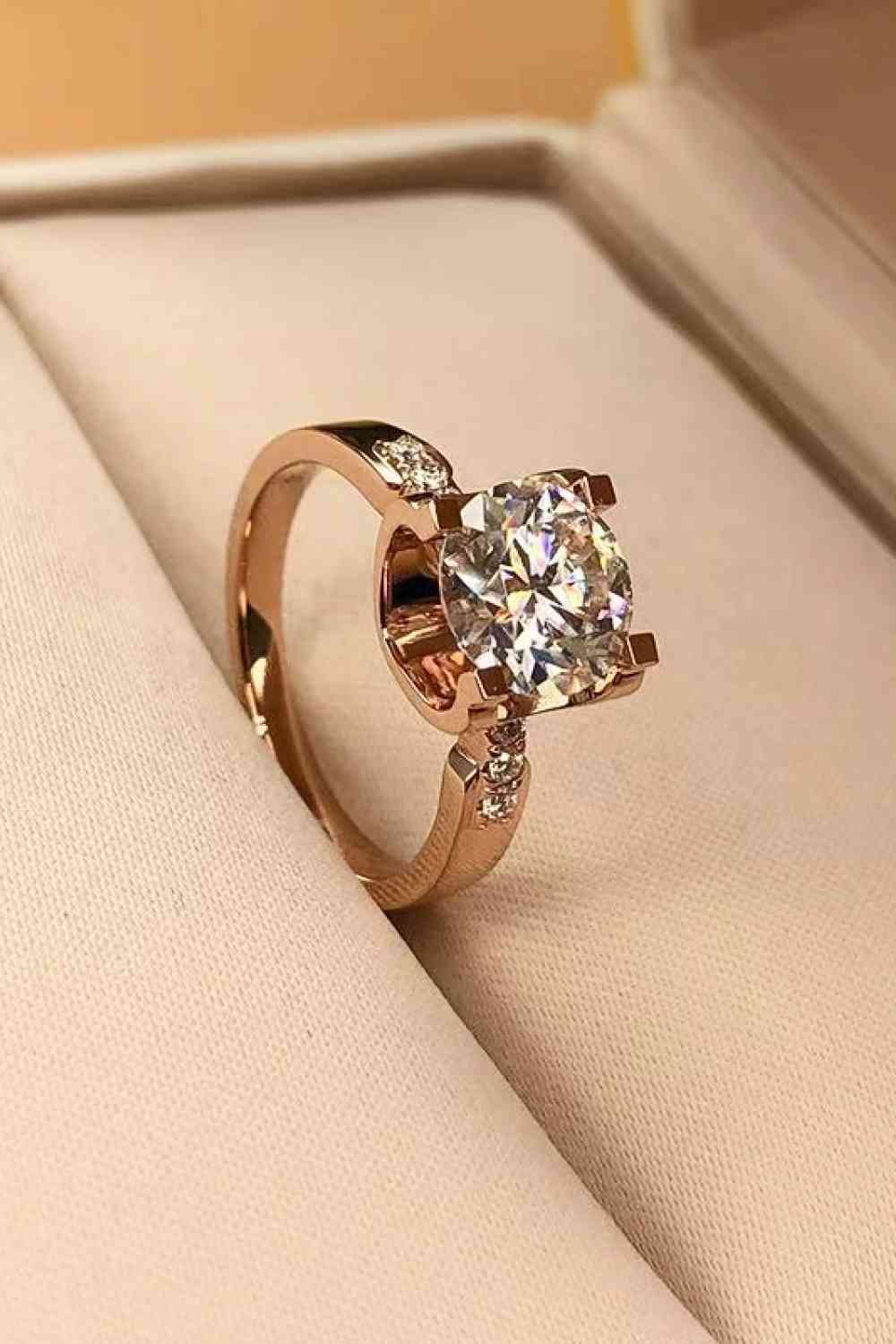 1 Carat Moissanite Ring for a perfect OOTD – dress to impress outfits from Amexza