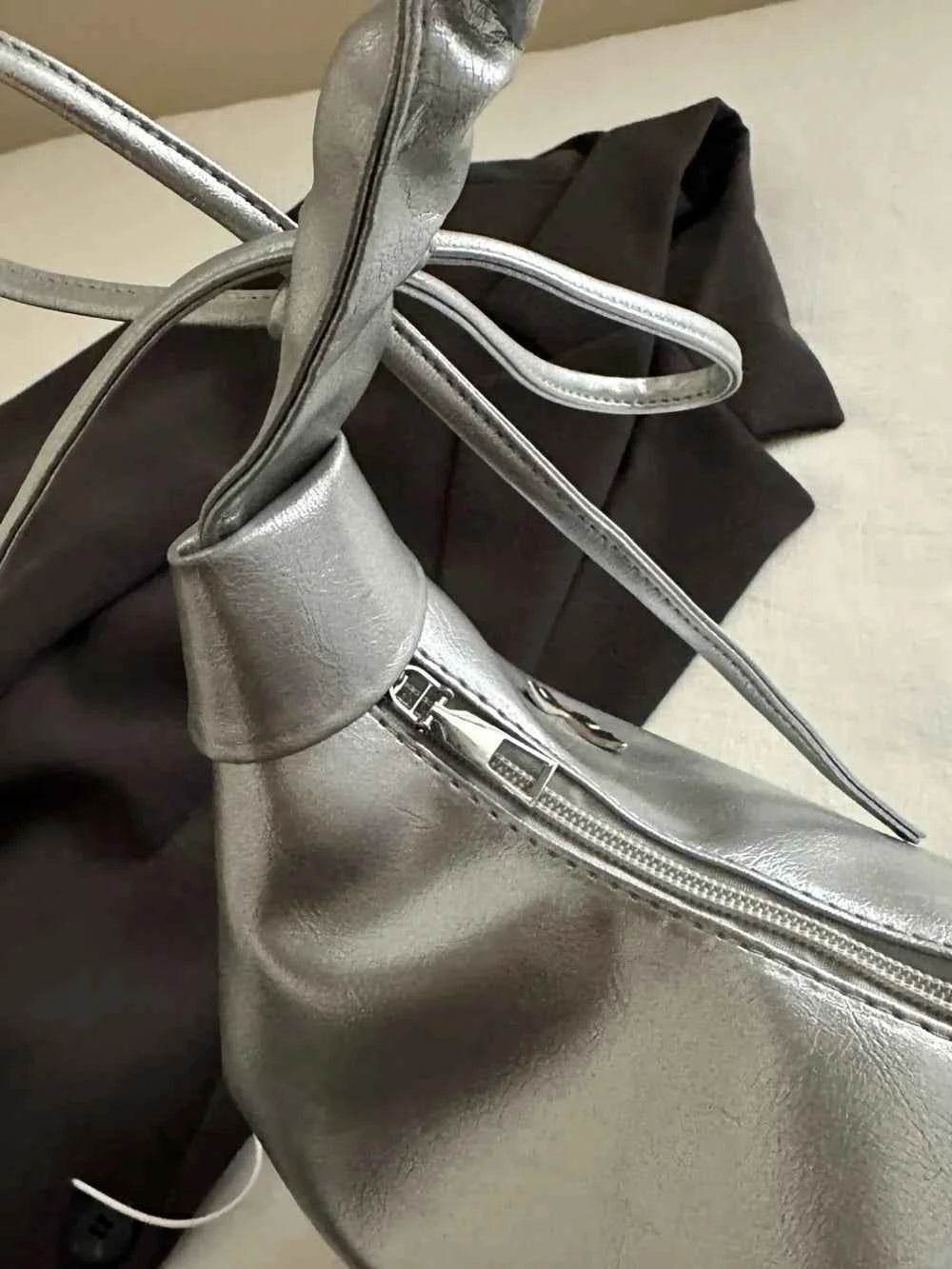 Butterfly Ruched Strap Shoulder Bag for a perfect OOTD – dress to impress outfits from Amexza