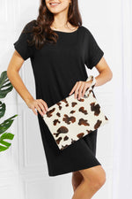 Come Along Animal Print Wristlet for a perfect OOTD – dress to impress outfits from Amexza