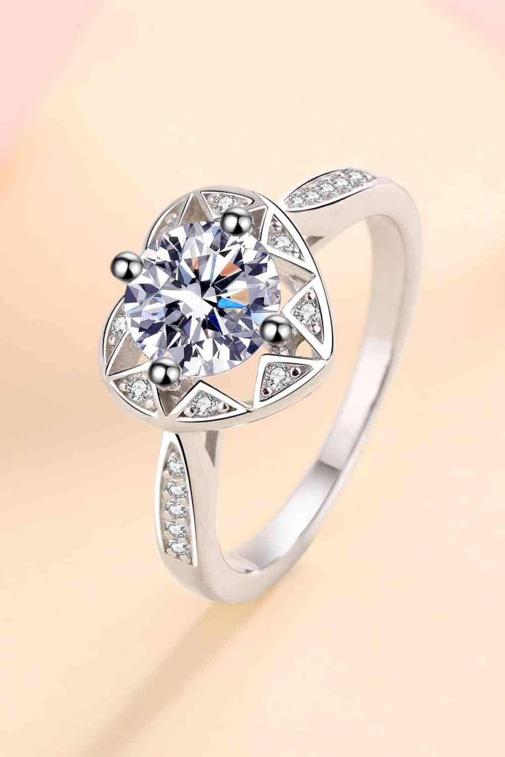 Moissanite Heart Ring for a perfect OOTD – dress to impress outfits from Amexza