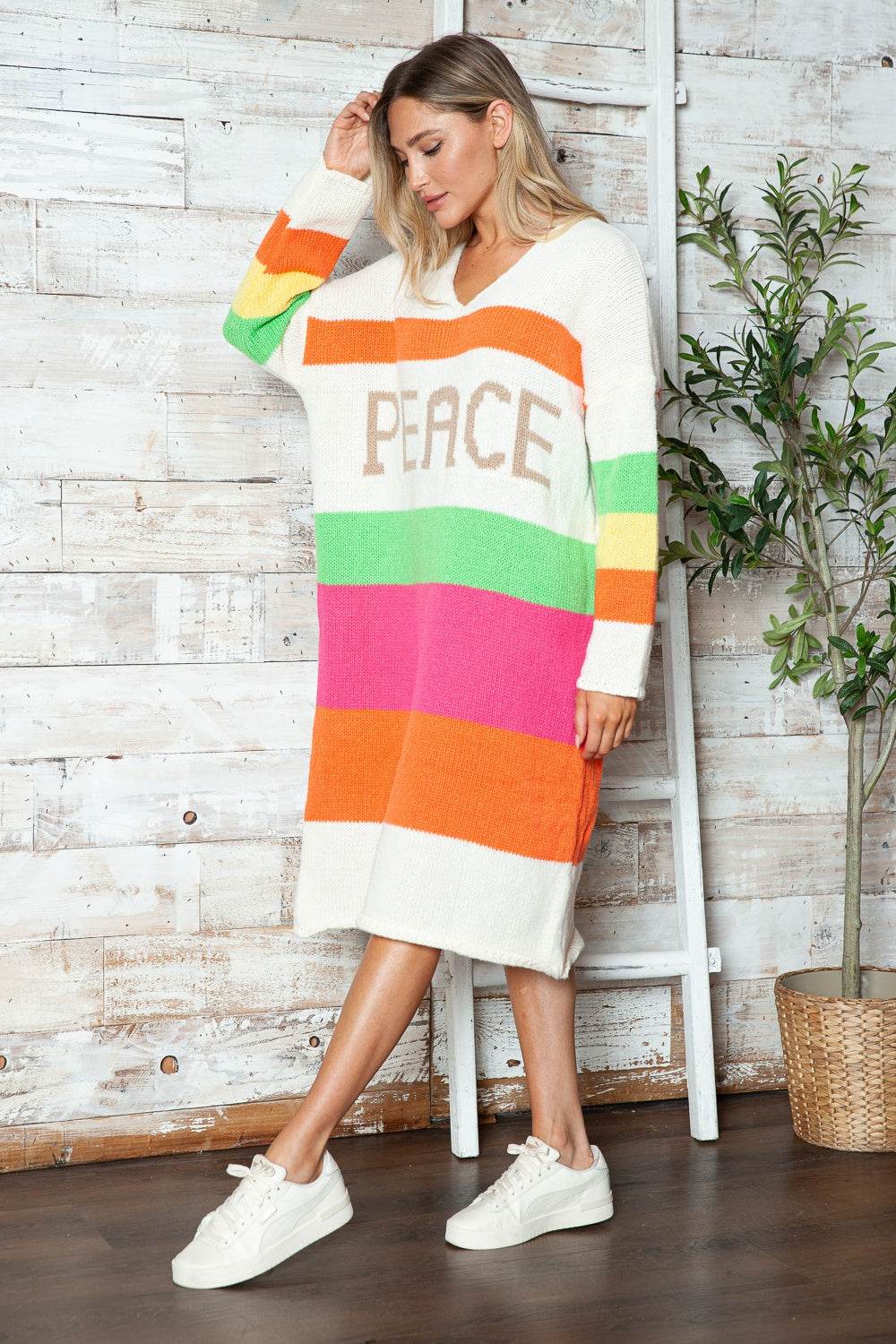 Color Block V-Neck Long Sleeve Sweater Dress for a perfect OOTD – dress to impress outfits from Amexza