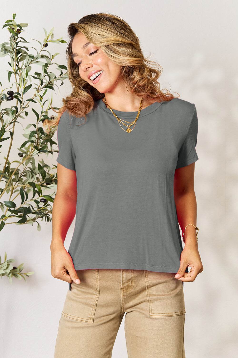 Basic Bae Full Size Round Neck Short Sleeve T-Shirt Gray for a perfect OOTD – dress to impress outfits from Amexza