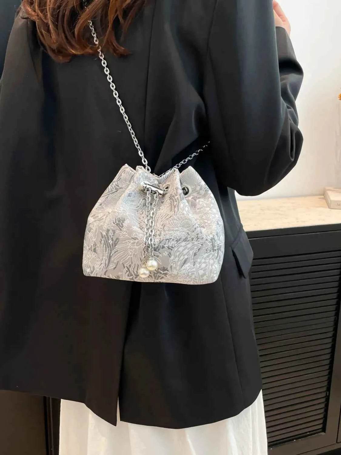 Chain Strap Bucket Bag Silver One Size for a perfect OOTD – dress to impress outfits from Amexza