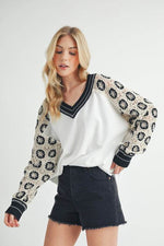 Aemi+Co Crochet Contrast Stitching V Neck Top - Amexza