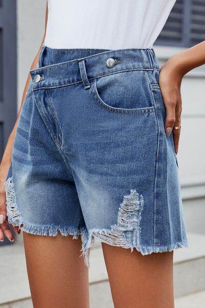 Distressed Raw Hem Asymmetric Waist Denim Shorts for a perfect OOTD – dress to impress outfits from Amexza