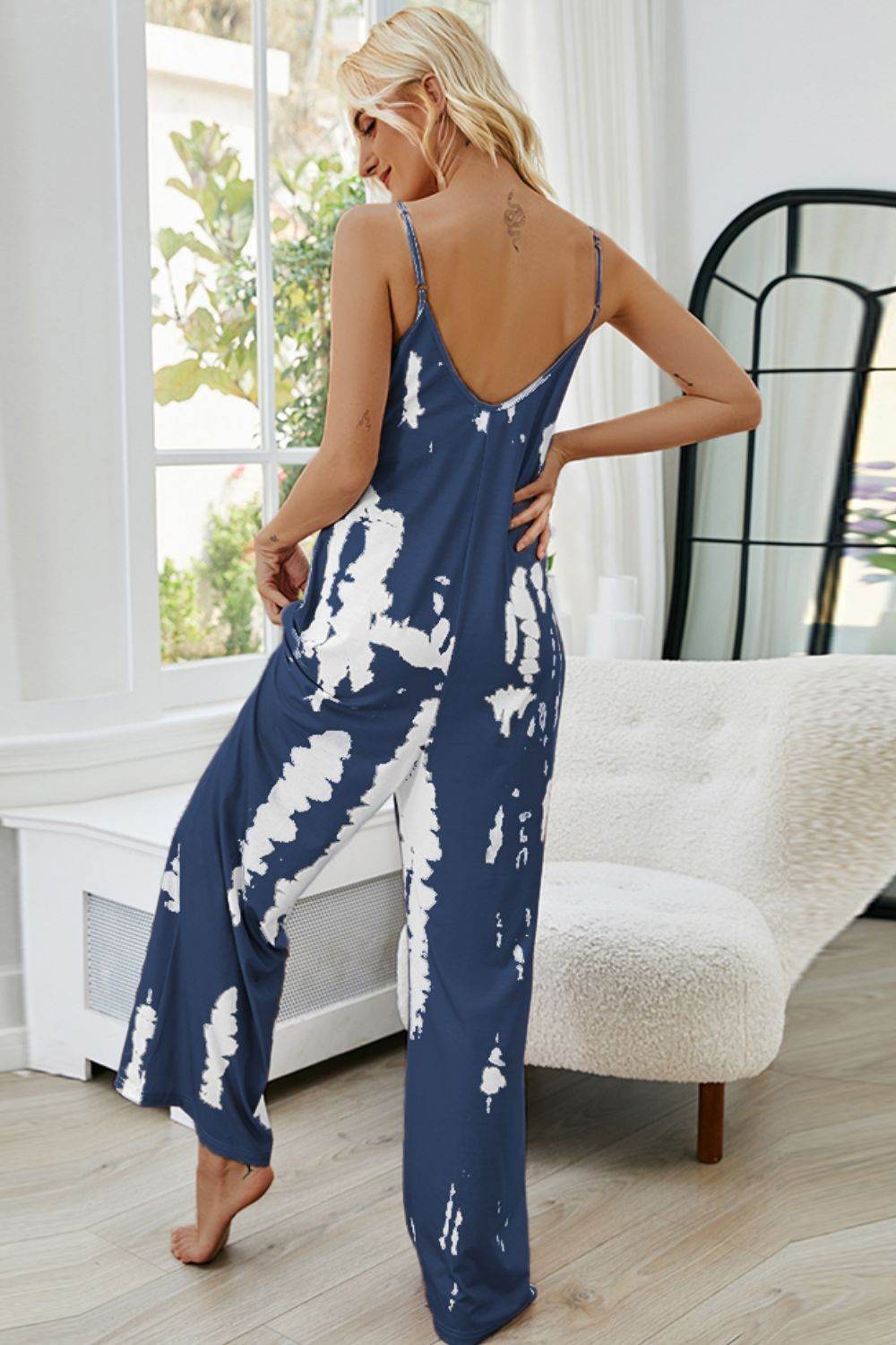 Shiny Tie-Dye Spaghetti Strap Jumpsuit with Pockets for a perfect OOTD – dress to impress outfits from Amexza