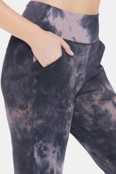 Leggings Depot Tie-Dye High Waist Cropped Leggings for a perfect OOTD – dress to impress outfits from Amexza