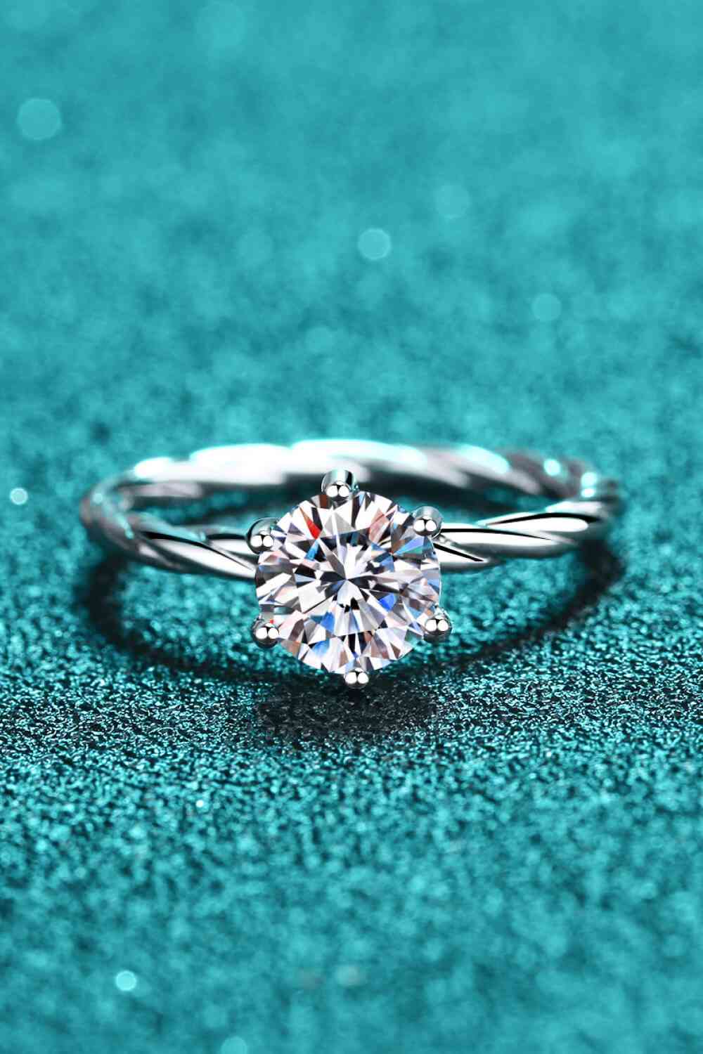 1 Carat Moissanite 6-Prong Twisted Ring for a perfect OOTD – dress to impress outfits from Amexza