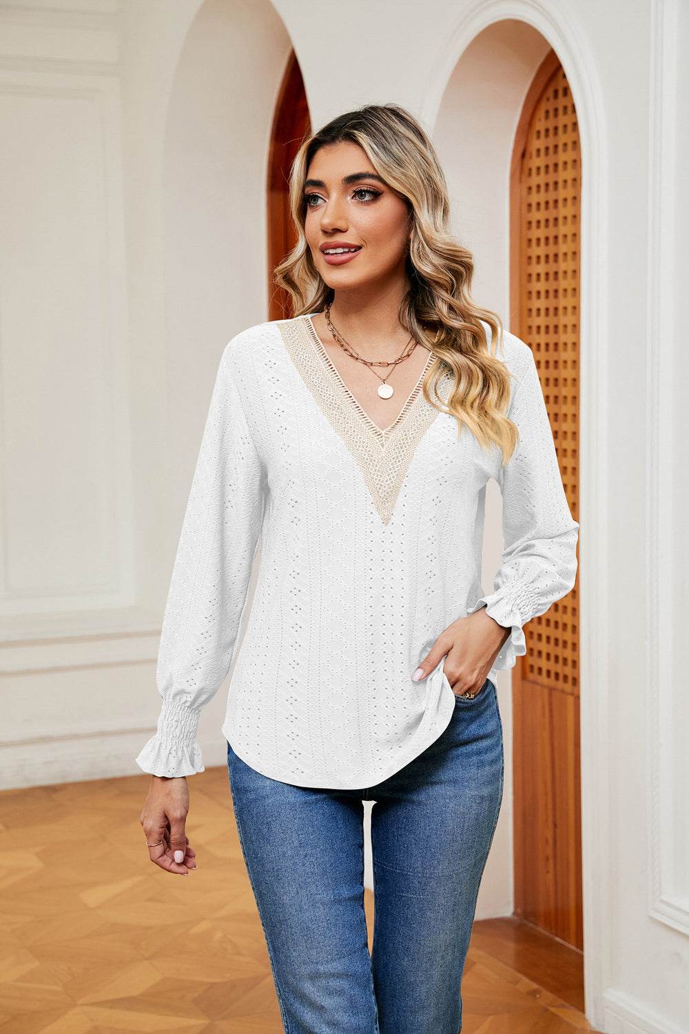 Contrast Flounce Sleeve Blouse White for a perfect OOTD – dress to impress outfits from Amexza