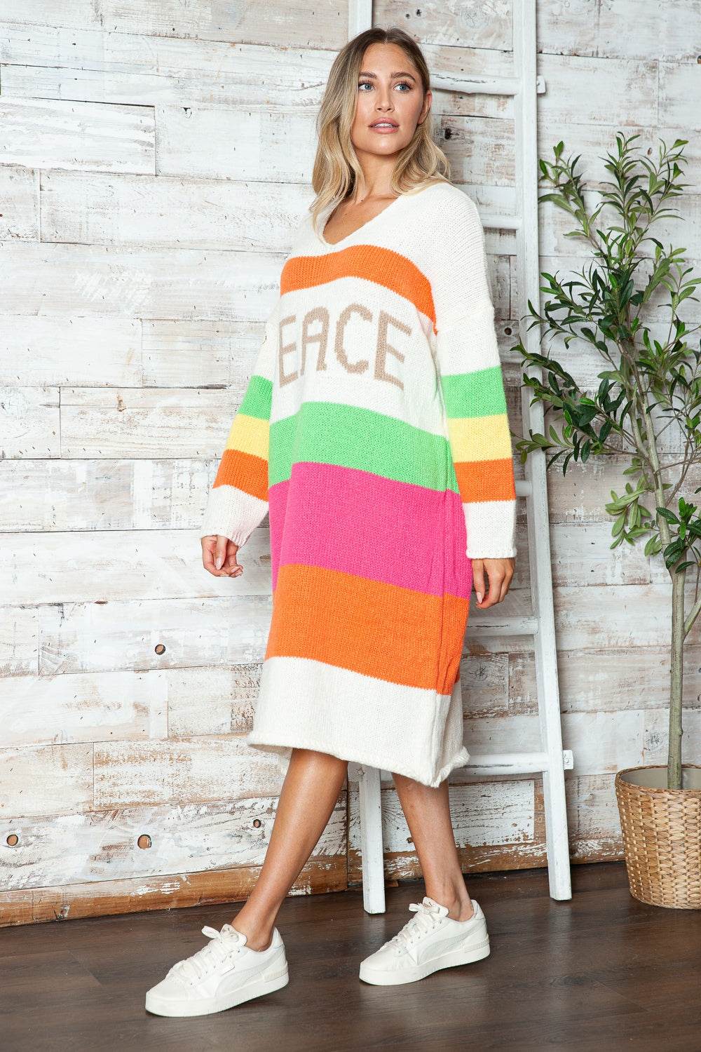 Color Block V-Neck Long Sleeve Sweater Dress for a perfect OOTD – dress to impress outfits from Amexza