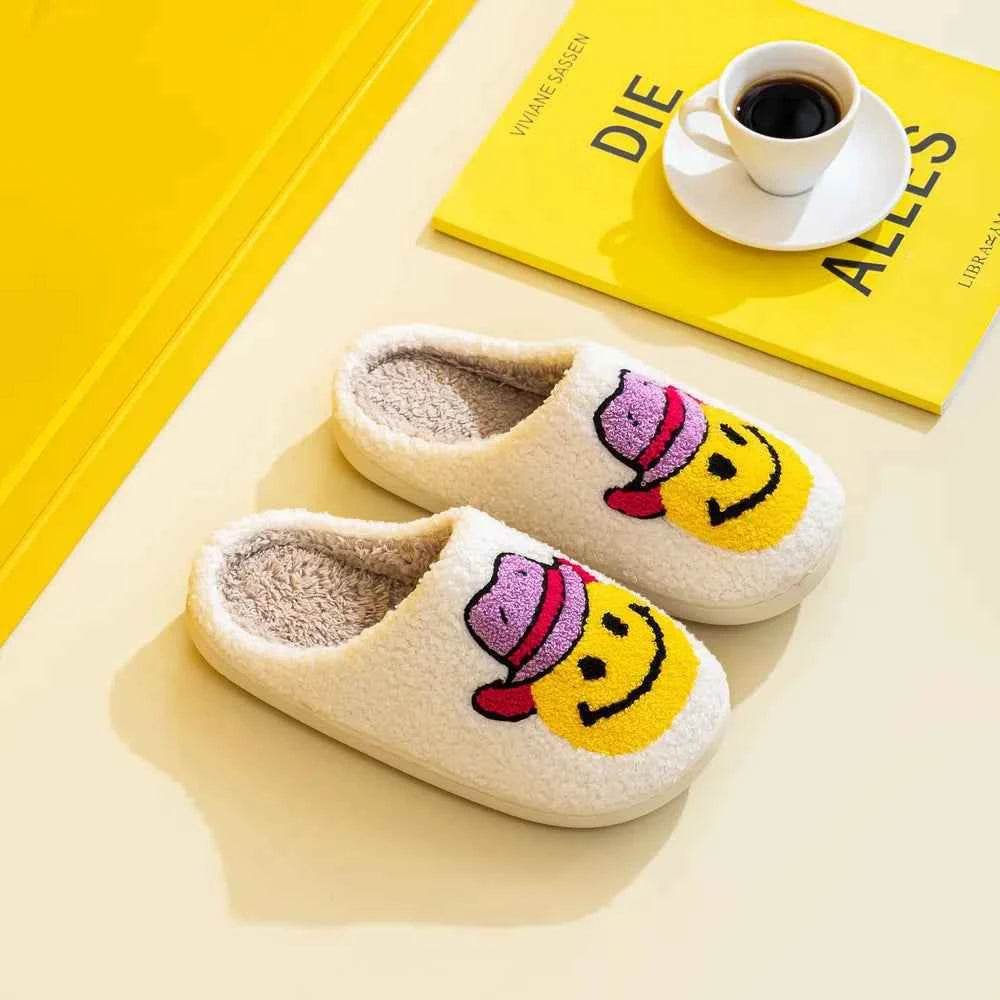 Melody Smiley Face Slippers for a perfect OOTD – dress to impress outfits from Amexza