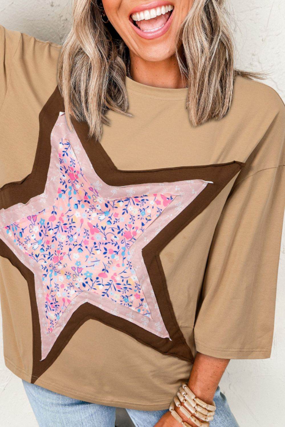 Star Applique Patch Round Neck T-Shirt for a perfect OOTD – dress to impress outfits from Amexza