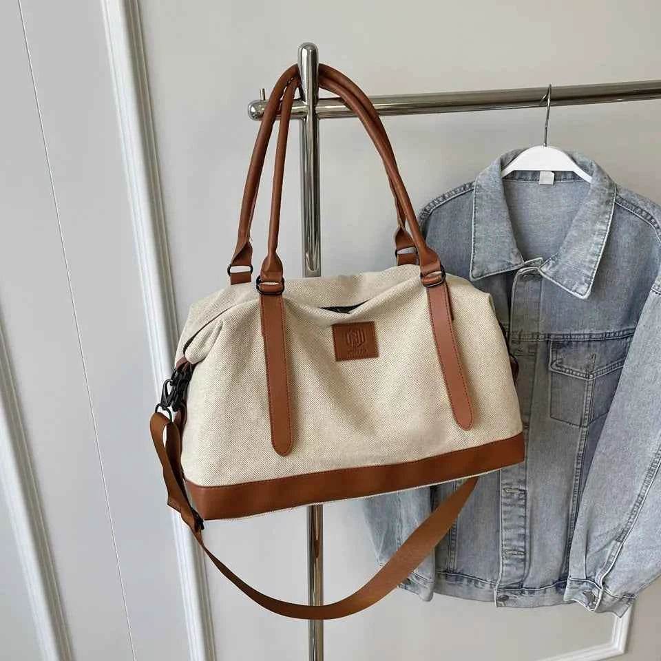 Contrast Travel Bag for a perfect OOTD – dress to impress outfits from Amexza