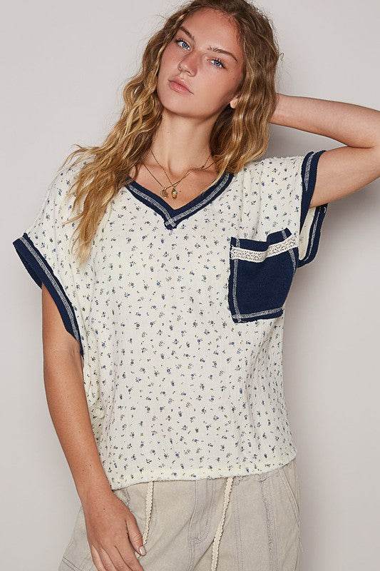 POL Floral V-Neck Short Sleeve T-Shirt for a perfect OOTD – dress to impress outfits from Amexza