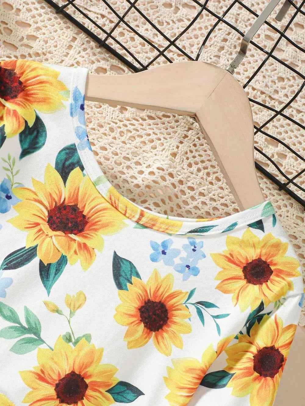 Kids Sunflower Print Round Neck Long Sleeve Dress for a perfect OOTD – dress to impress outfits from Amexza