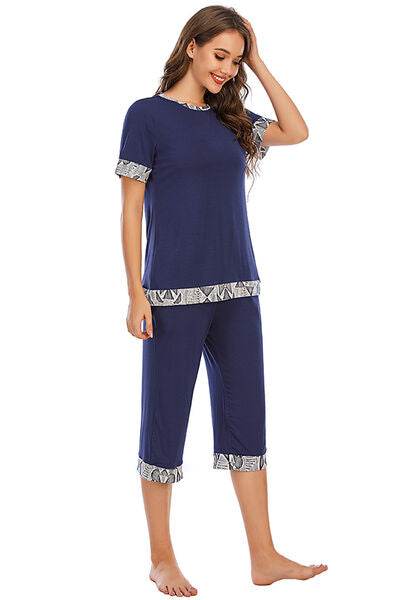 Round Neck Short Sleeve Top and Capris Pants Lounge Set for a perfect OOTD – dress to impress outfits from Amexza