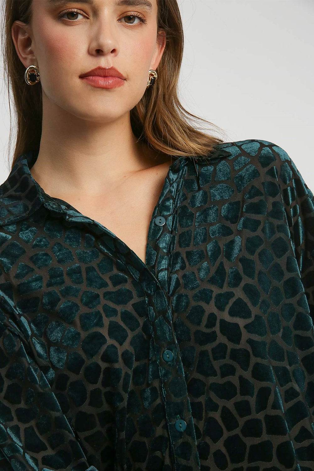 Umgee Animal Print Button Up Velvet Shirt for a perfect OOTD – dress to impress outfits from Amexza