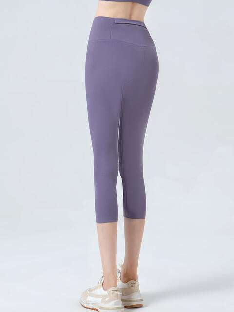 Wide Waistband Cropped Sports Leggings Lavender for a perfect OOTD – dress to impress outfits from Amexza