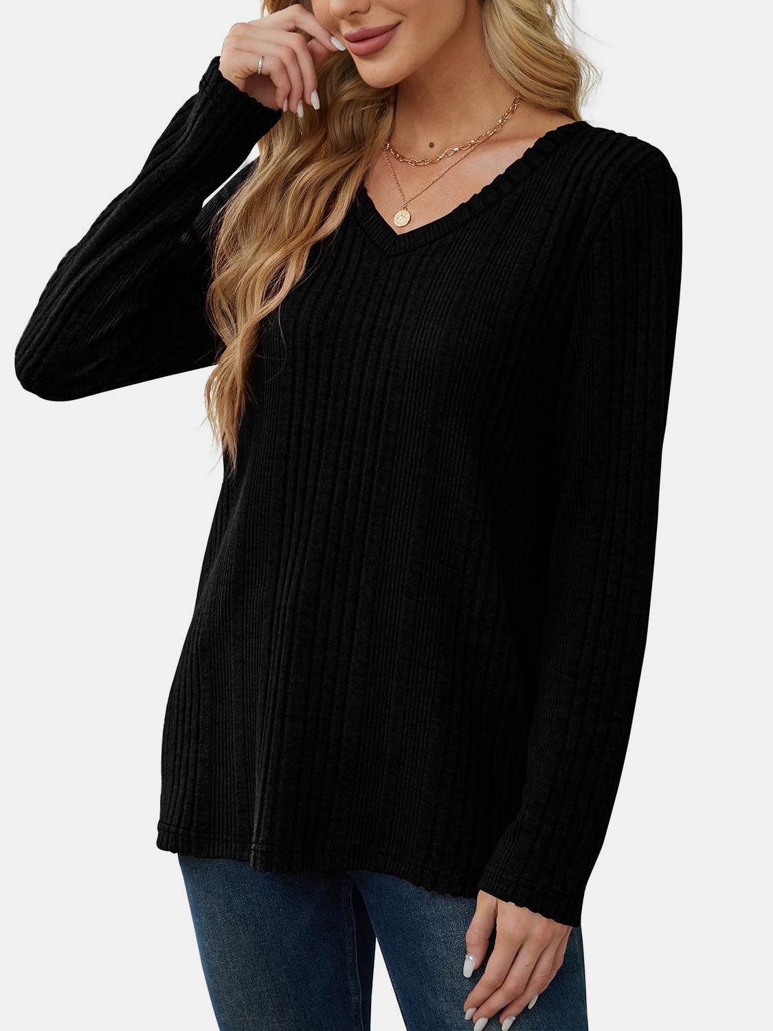 V-Neck Long Sleeve T-Shirt for a perfect OOTD – dress to impress outfits from Amexza