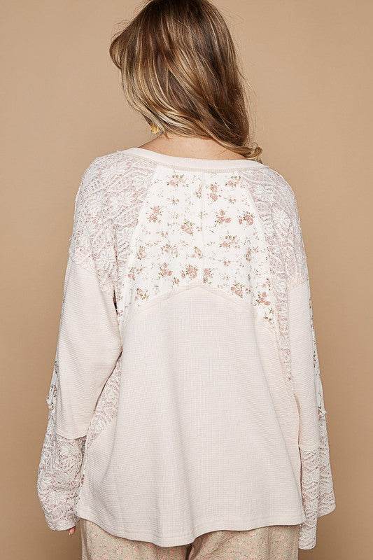 POL Lace Floral Round Neck Knit Top for a perfect OOTD – dress to impress outfits from Amexza