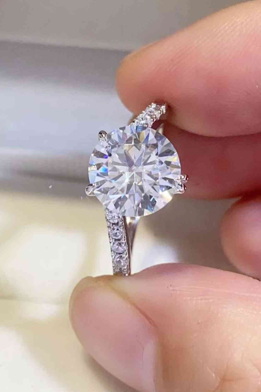 3 Carat Moissanite 925 Sterling Silver Ring for a perfect OOTD – dress to impress outfits from Amexza