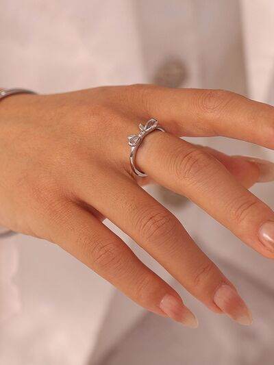Stainless Steel Bow Ring Silver for a perfect OOTD – dress to impress outfits from Amexza