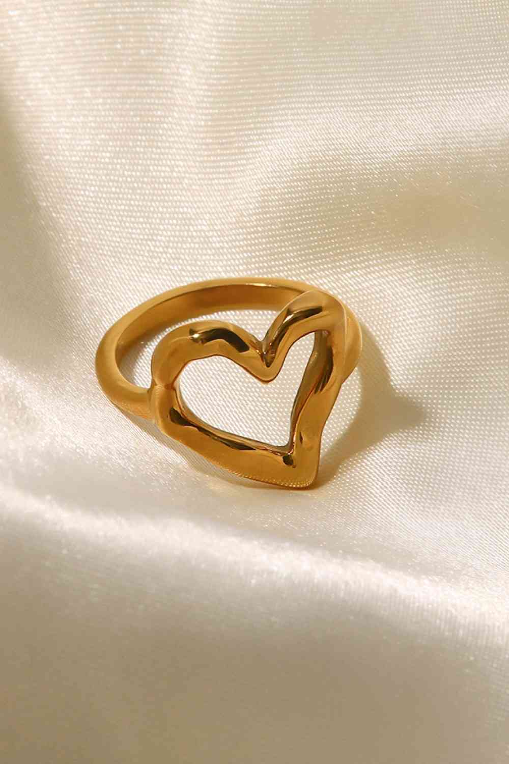 18K Gold Plated Heart-Shaped Ring for a perfect OOTD – dress to impress outfits from Amexza