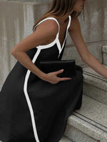 Contrast Trim V-Neck Maxi Dress