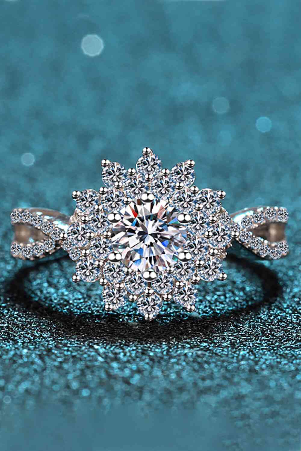 Moissanite Flower-Shape Split Shank Ring for a perfect OOTD – dress to impress outfits from Amexza