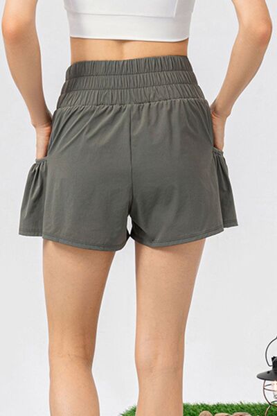 Elastic Waist Pocketed Active Shorts for a perfect OOTD – dress to impress outfits from Amexza