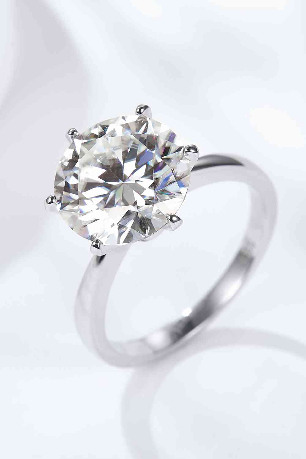 Platinum-Plated 5 Carat Moissanite Solitaire Ring Silver for a perfect OOTD – dress to impress outfits from Amexza