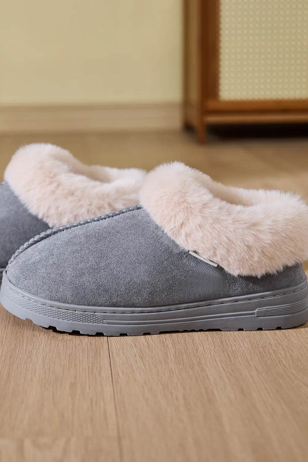 Faux Fur Round Toe Platform Slippers for a perfect OOTD – dress to impress outfits from Amexza