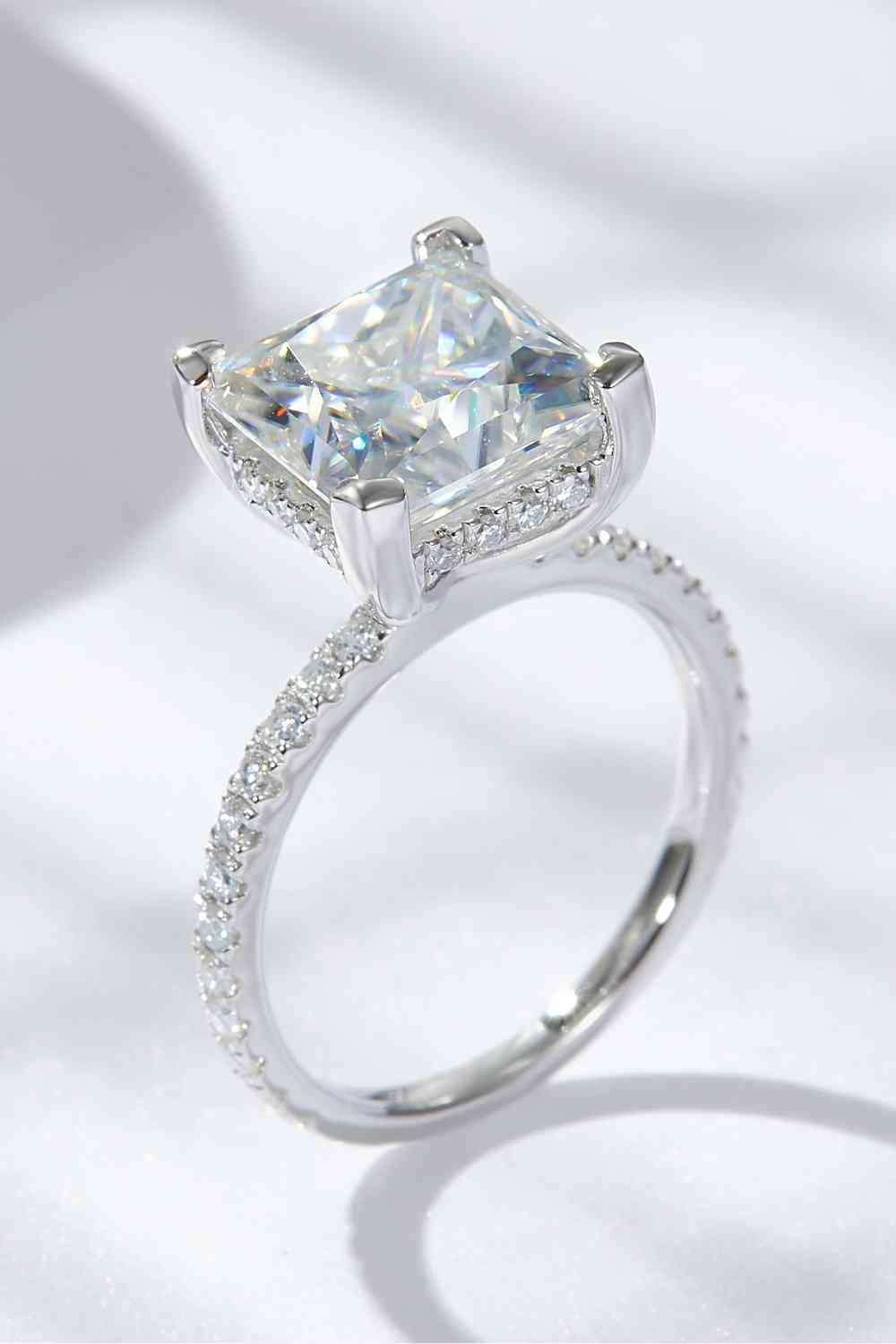 5.52 Carat Moissanite Side Stone Ring for a perfect OOTD – dress to impress outfits from Amexza