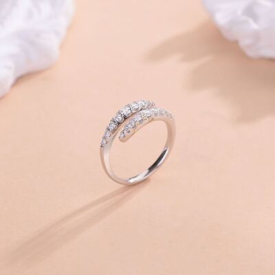 925 Sterling Silver Moissanite Bypass Ring for a perfect OOTD – dress to impress outfits from Amexza