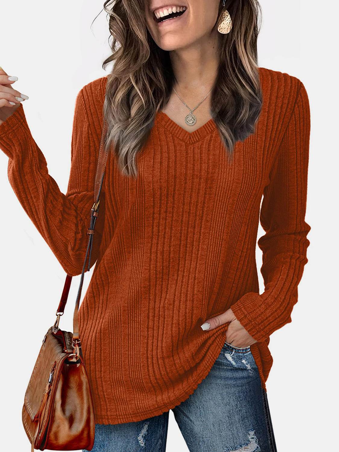 V-Neck Long Sleeve T-Shirt Caramel for a perfect OOTD – dress to impress outfits from Amexza