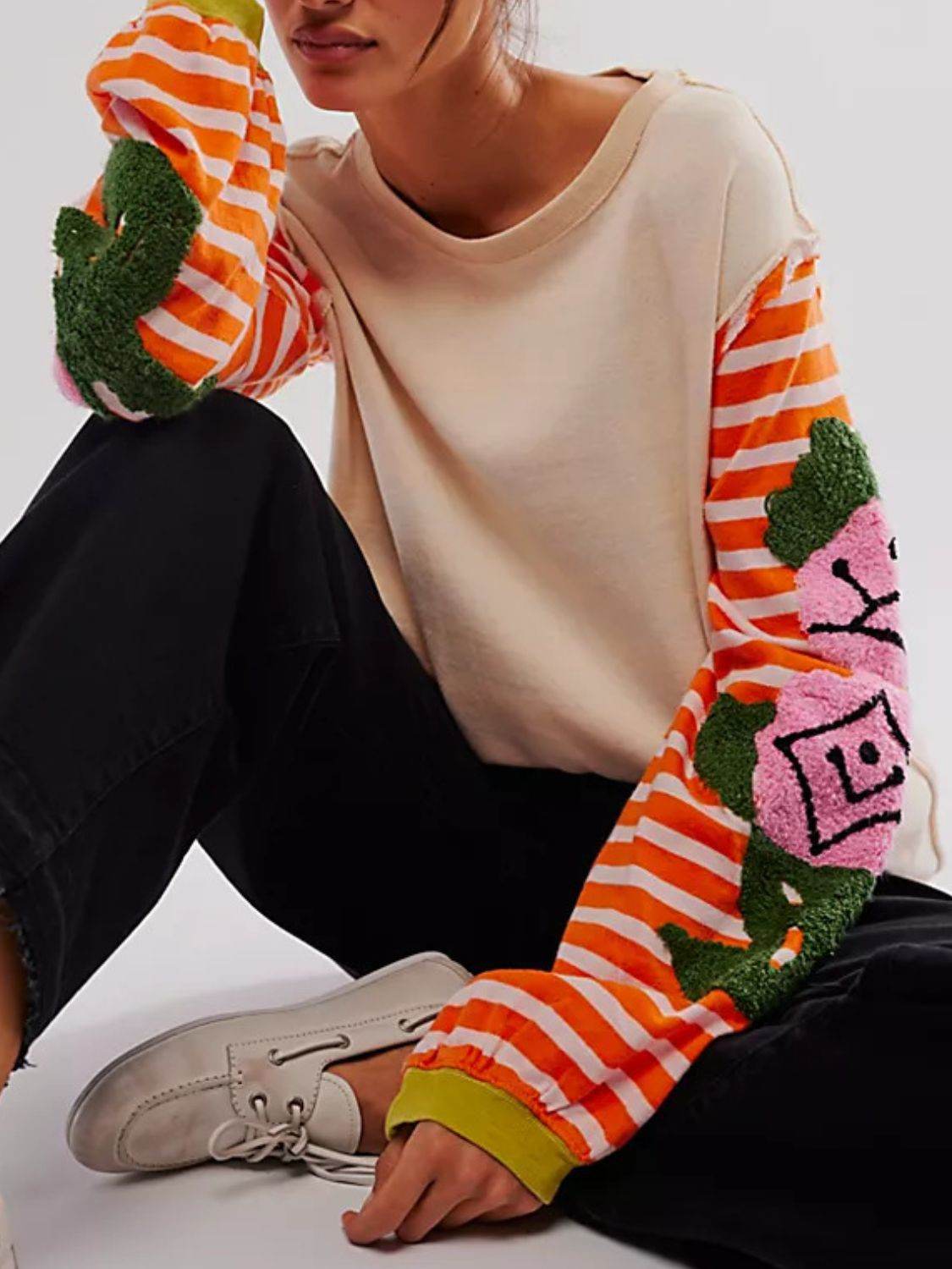 Striped Round Neck Long Sleeve Sweatshirt - Amexza