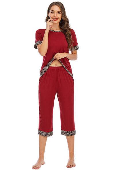 Round Neck Short Sleeve Top and Capris Pants Lounge Set for a perfect OOTD – dress to impress outfits from Amexza