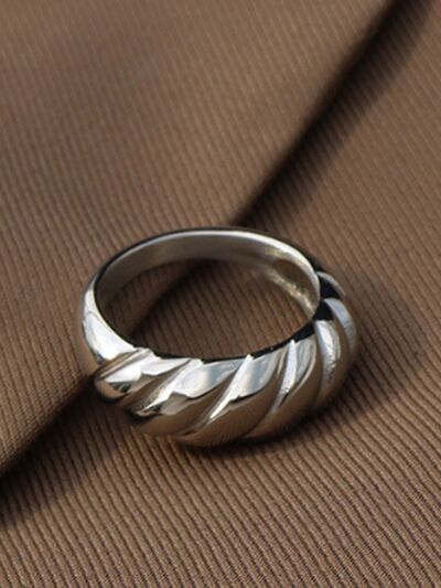 Ribbed Titanium Steel Ring for a perfect OOTD – dress to impress outfits from Amexza