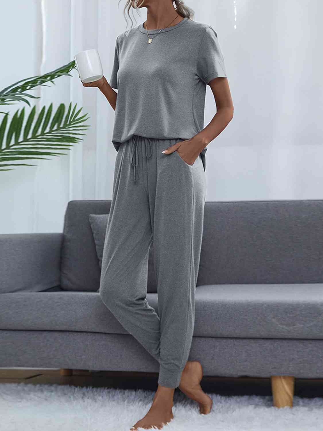 Shiny Round Neck Short Sleeve Top and Pants Set for a perfect OOTD – dress to impress outfits from Amexza