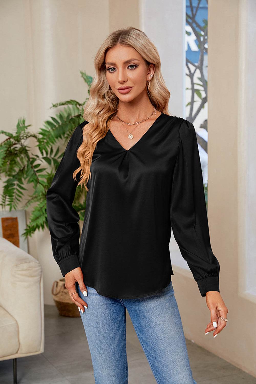 V-Neck Long Sleeve Top Black for a perfect OOTD – dress to impress outfits from Amexza