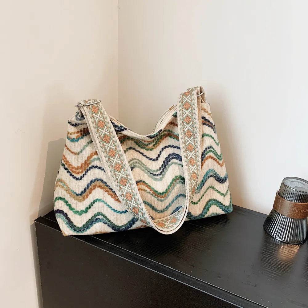 Adjustable Strap Medium Shoulder Bag for a perfect OOTD – dress to impress outfits from Amexza