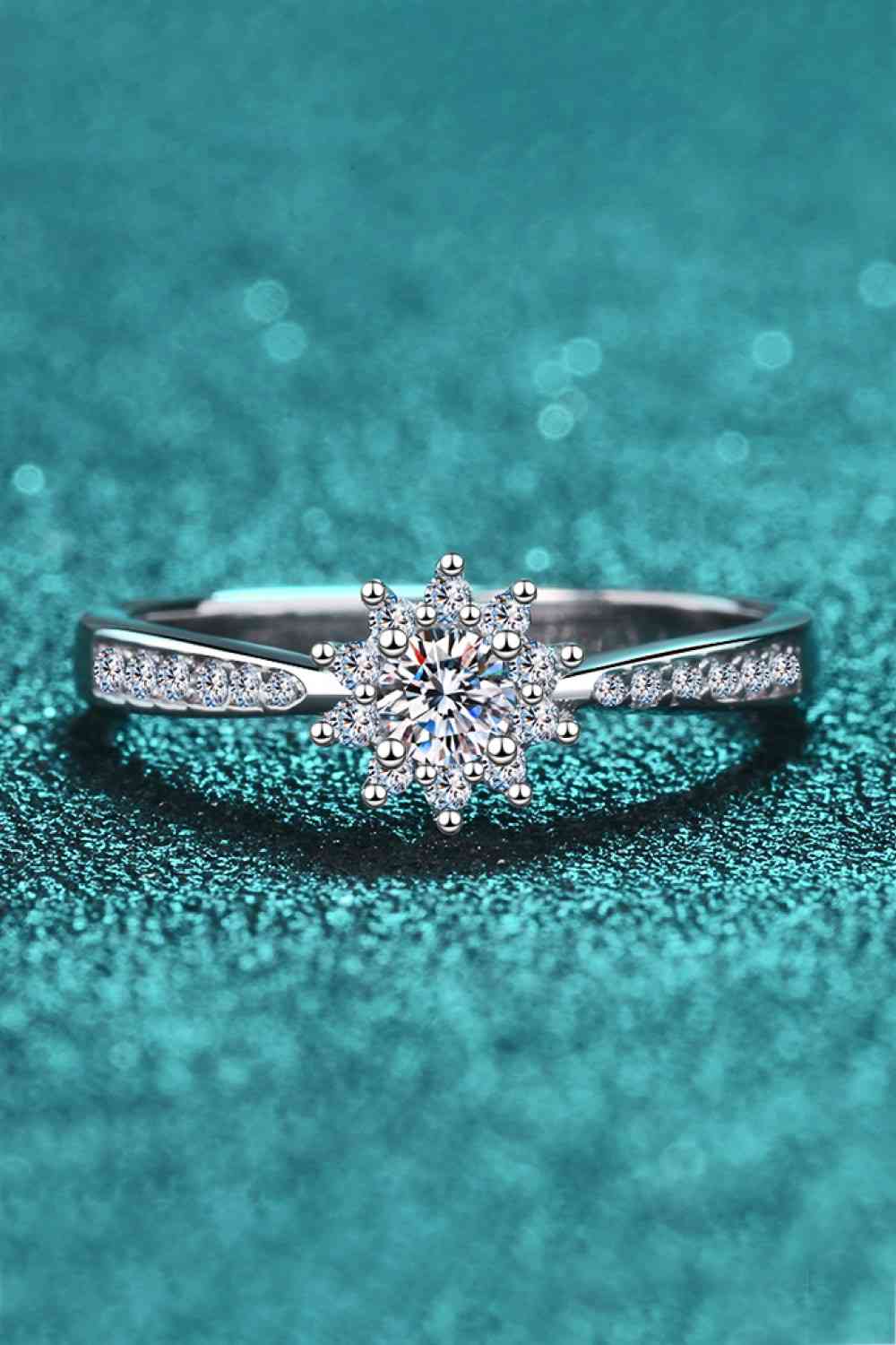 Moissanite Rhodium-Plated Snowflake Ring for a perfect OOTD – dress to impress outfits from Amexza