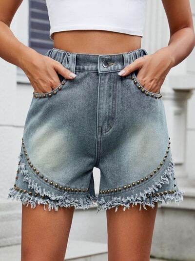 Raw Hem Studded Denim Shorts Medium for a perfect OOTD – dress to impress outfits from Amexza